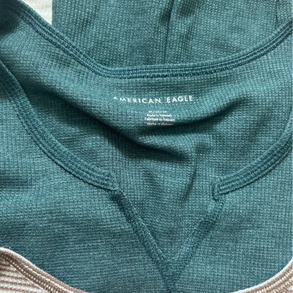 3 American eagle cropped shirts - Picture 2 of 4